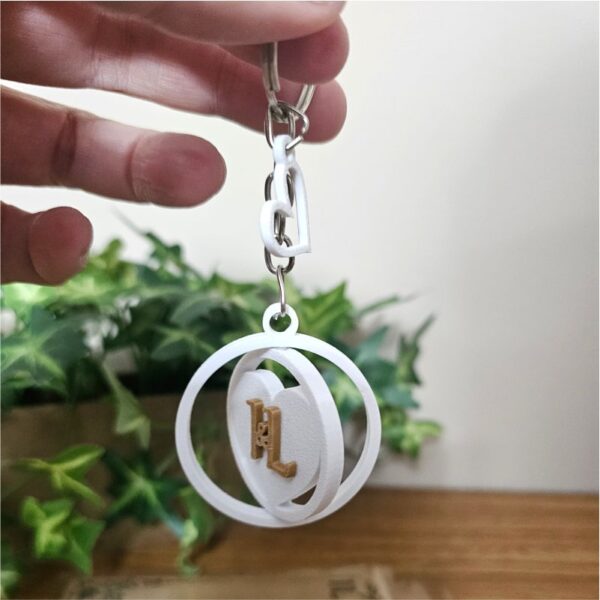 3 Kit Lembrancinha personalizada de chaveiro giratório com iniciais